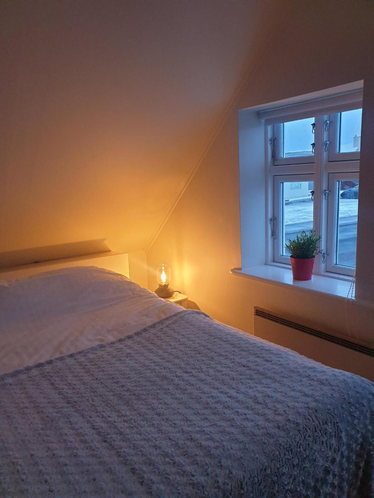 Guesthouse Lyngholt Þórshöfn Bagian luar foto