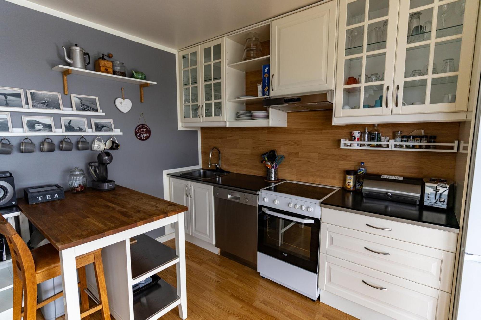 Guesthouse Lyngholt Þórshöfn Bagian luar foto