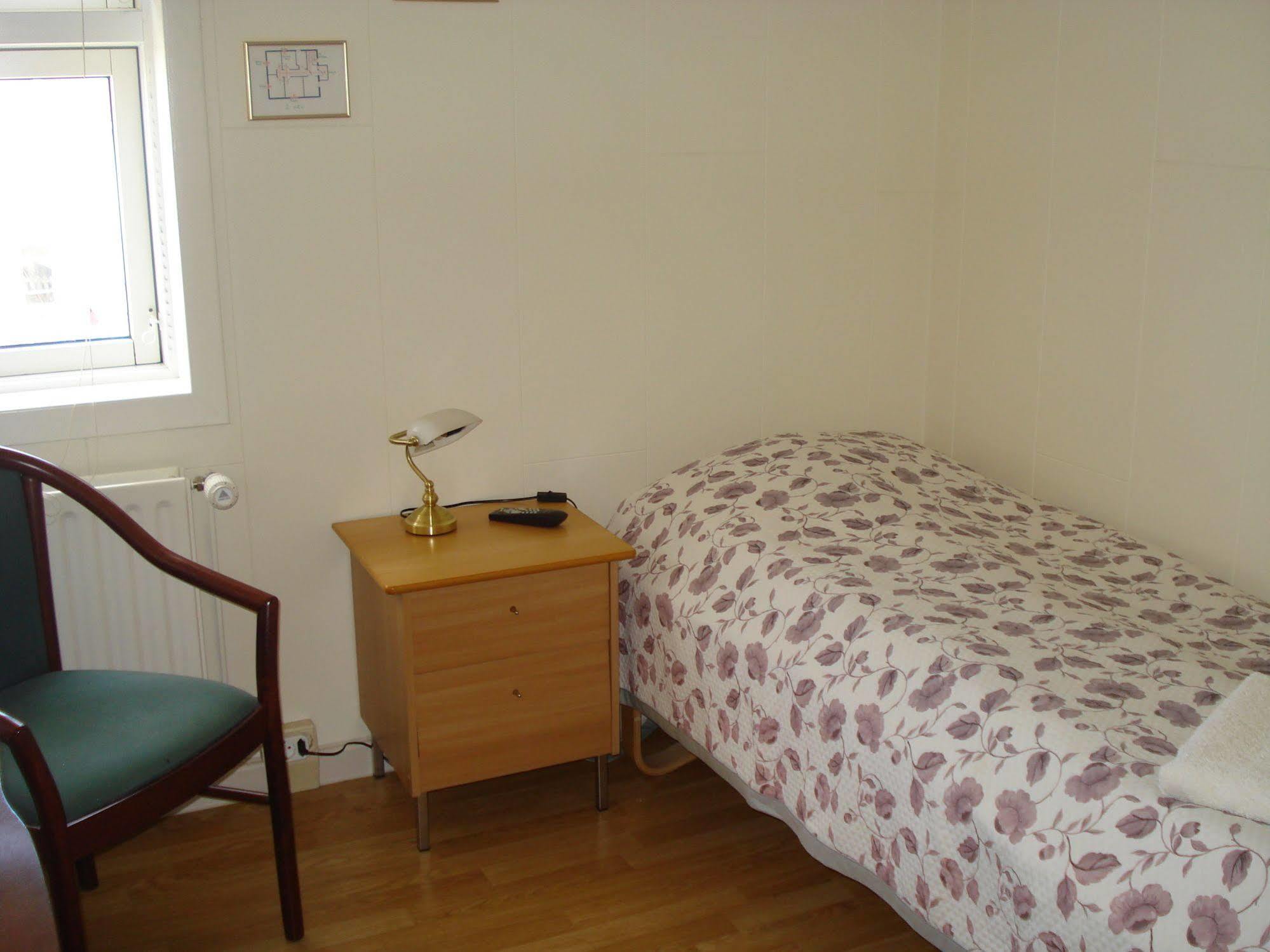 Guesthouse Lyngholt Þórshöfn Bagian luar foto
