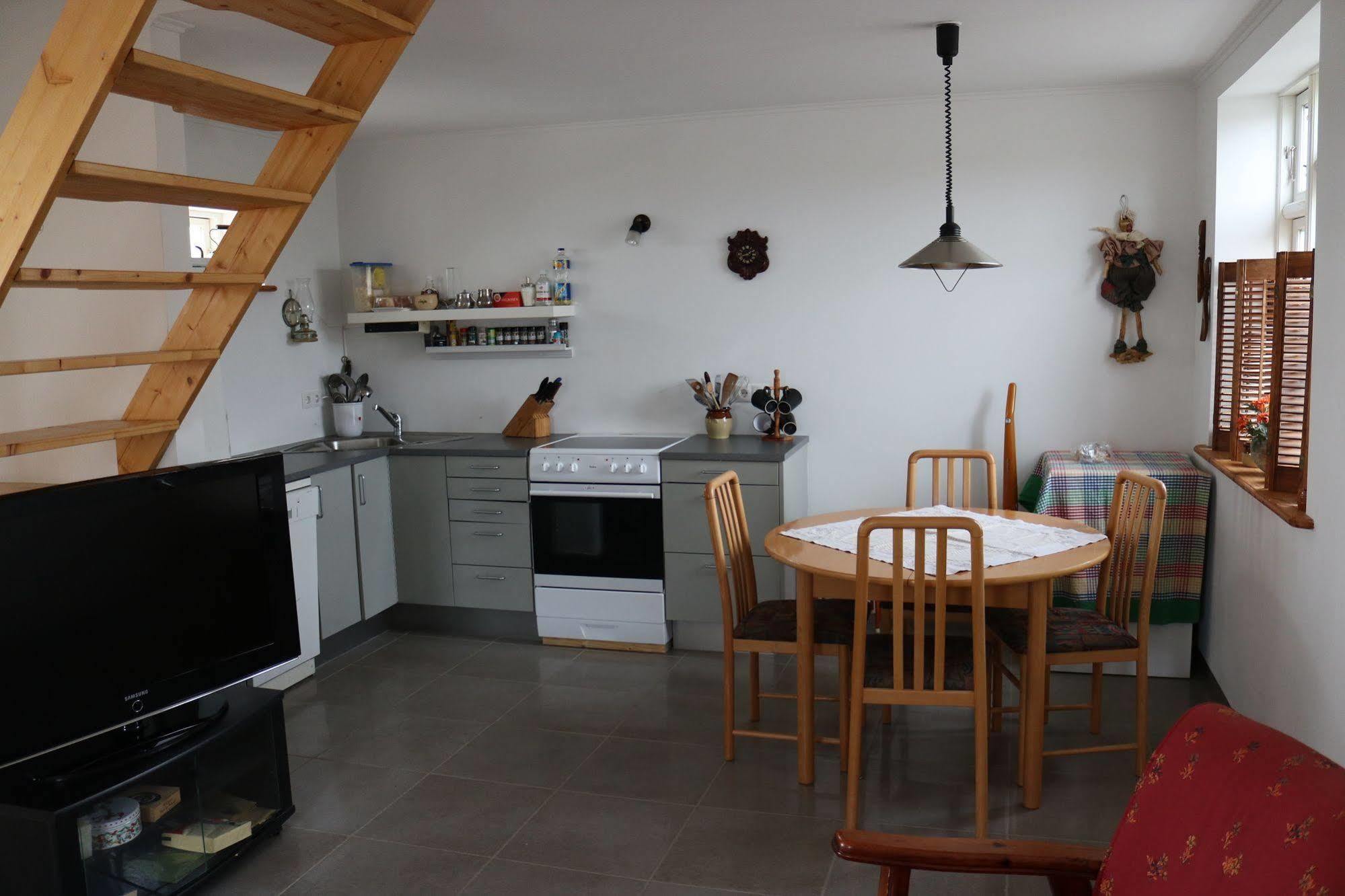 Guesthouse Lyngholt Þórshöfn Bagian luar foto