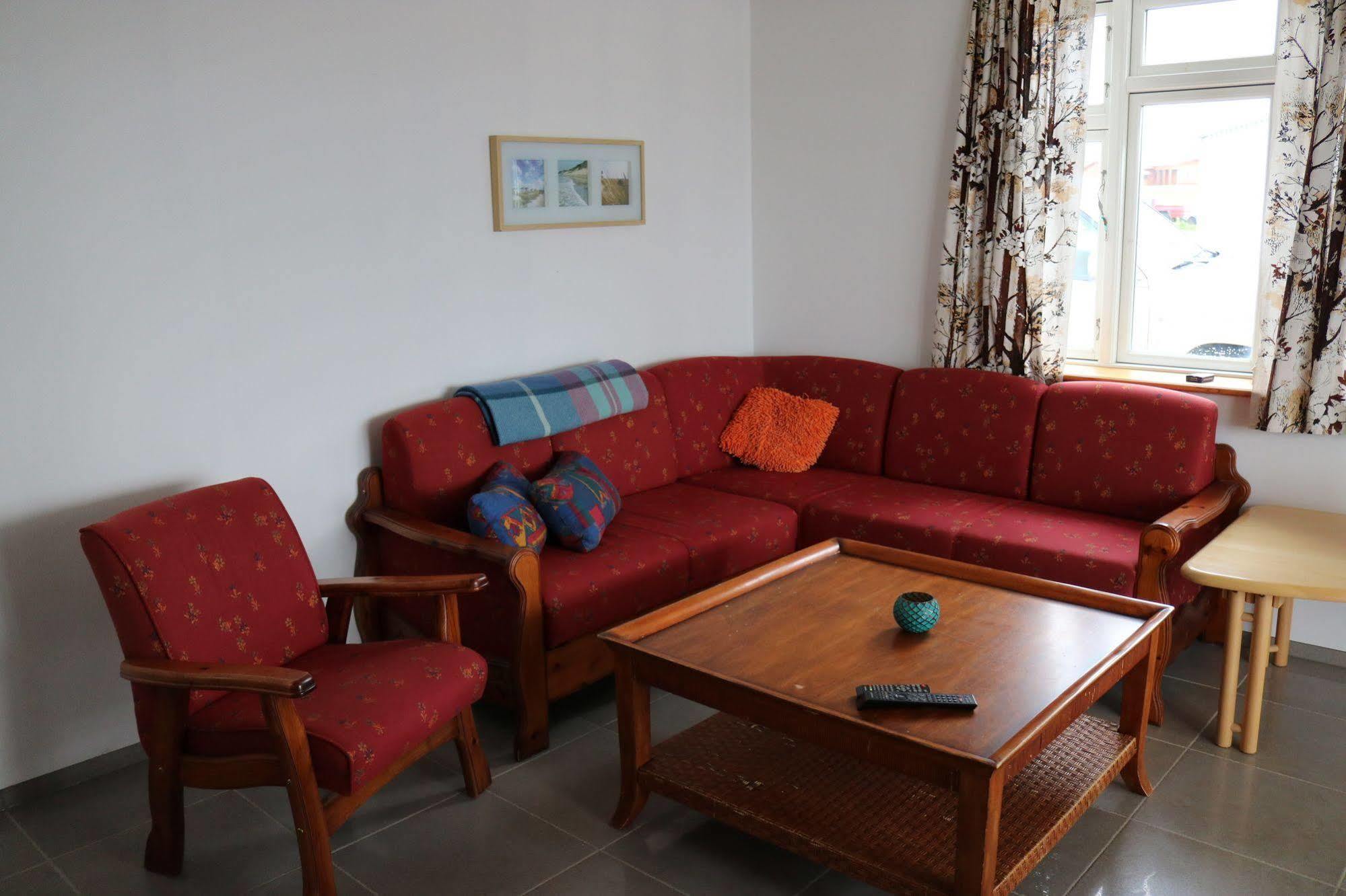 Guesthouse Lyngholt Þórshöfn Bagian luar foto