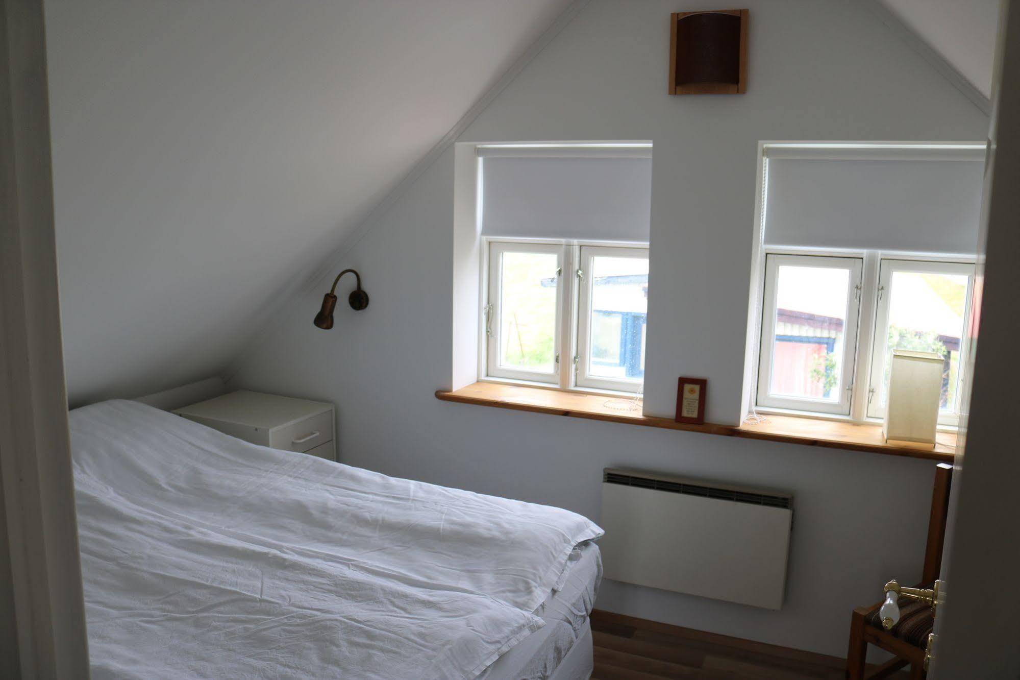 Guesthouse Lyngholt Þórshöfn Bagian luar foto